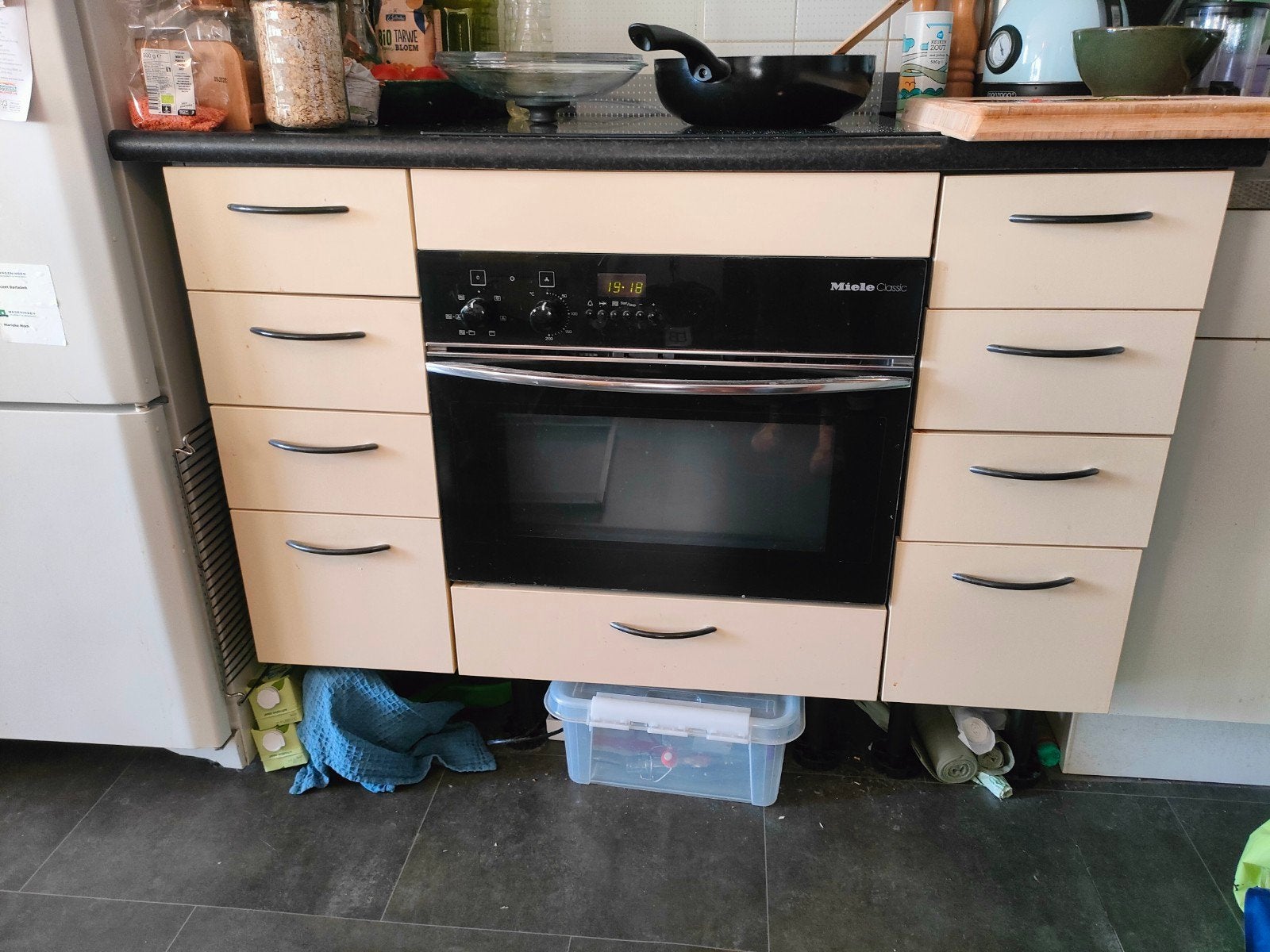 Losstaand keukenblok met Miele combi-oven, Witgoed en Apparatuur, Ovens, Ophalen