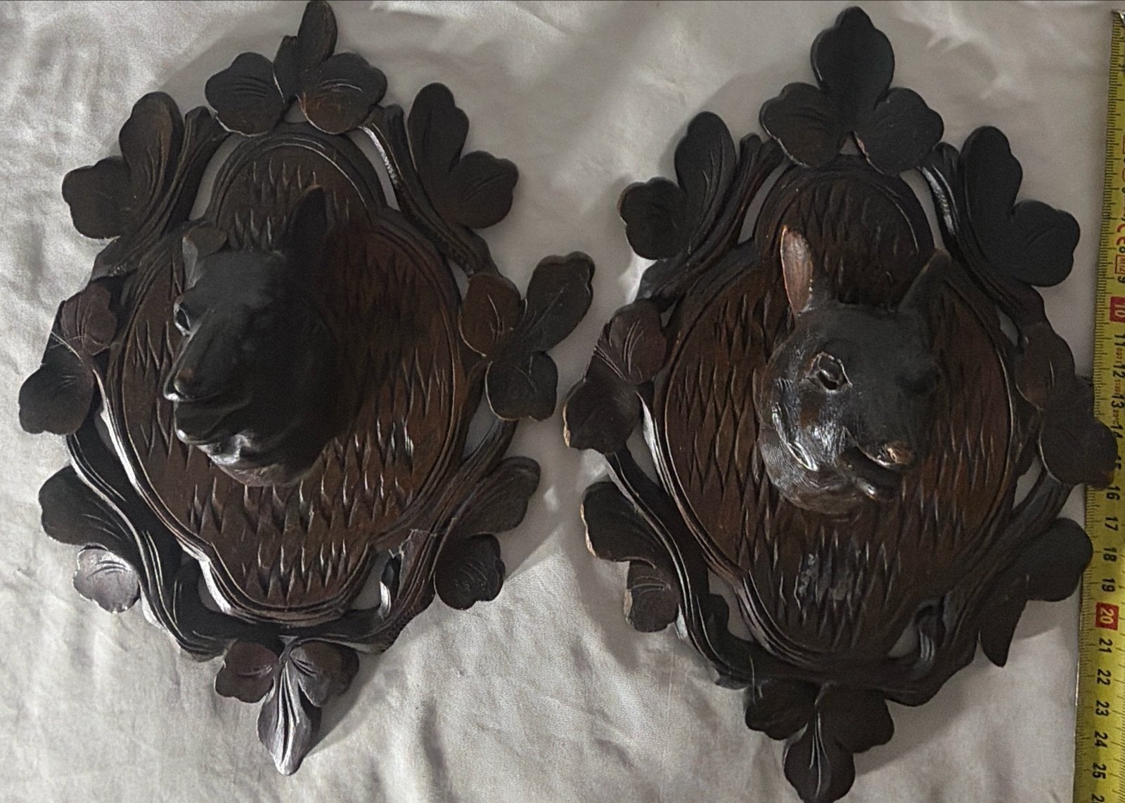 Antieke handgesneden houten hertenkop wanddecoratie (2 stuks, Ophalen of Verzenden