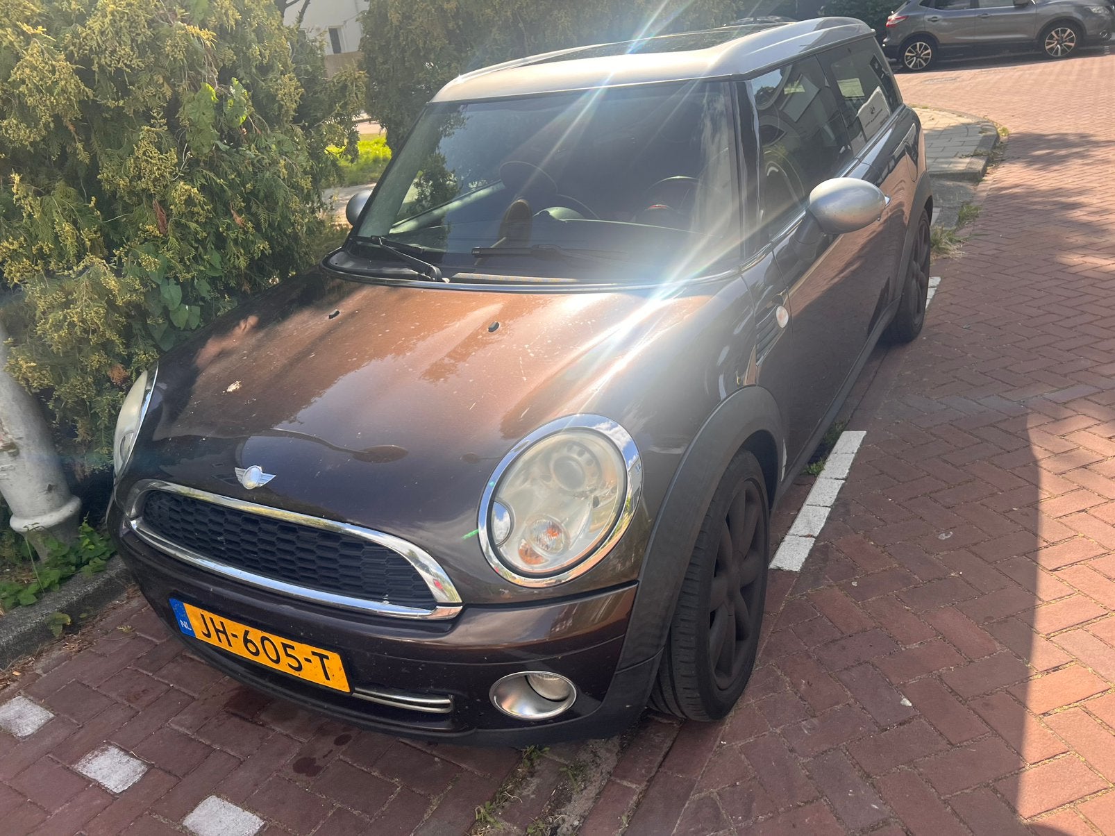 Mini Clubman 1.6 16V Cooper 2007 Bruin, Auto's, Mini, Voorwielaandrijving, 4 cilinders, Bruin, 4 stoelen