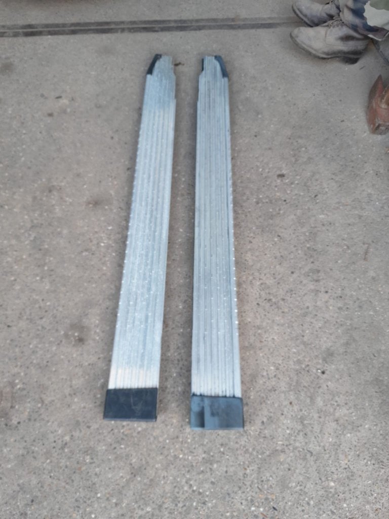 Nieuwe Treeplanken Toyota Landcruiser J7/Land cruiser J75-79, Ophalen, Voor, Nieuw, Toyota