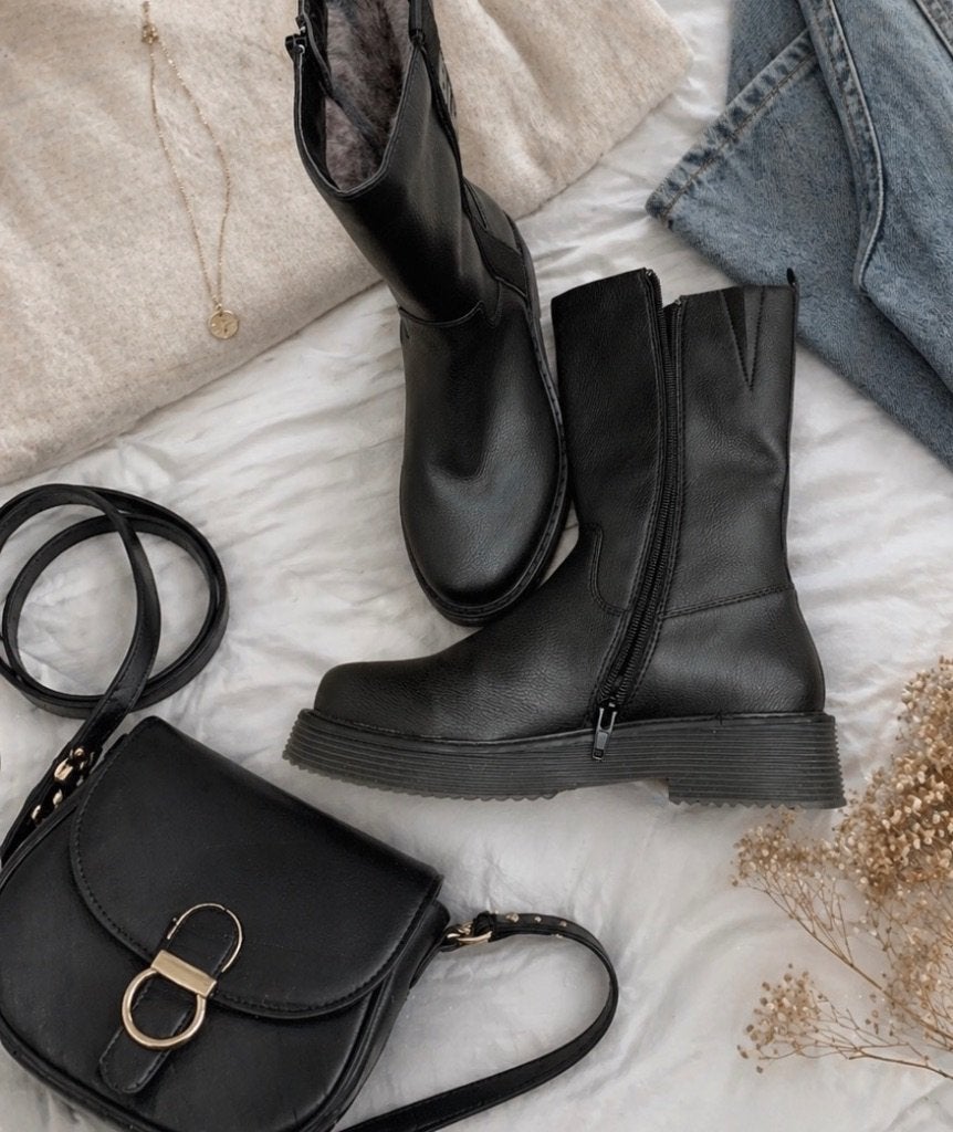 Bugatti zwarte leren Chelsea  boots rits bont gevoerd  37, Kleding | Dames, Zwart, Lage of Enkellaarzen, Zo goed als nieuw, Bugatti