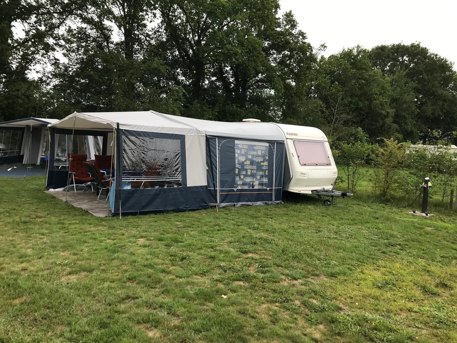 Te koop hylander caravan  440 met voortent en luifel, Caravans en Kamperen, Particulier, Luifel