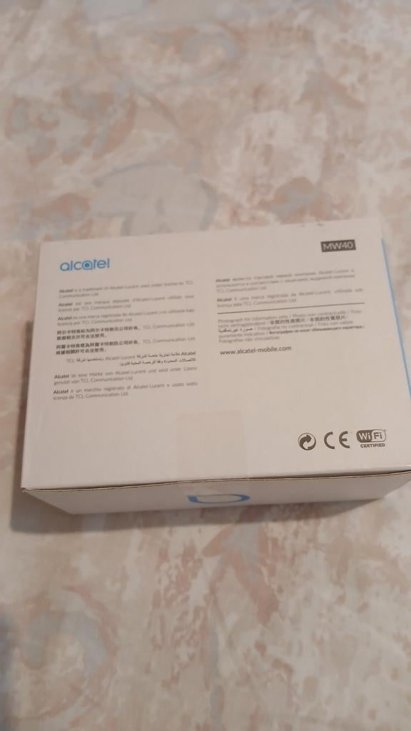 Alcatel Link Zone 4G LTE Mobiele WiFi Hotspot MW40, Ophalen of Verzenden, Nieuw, Router met modem, Alcatel