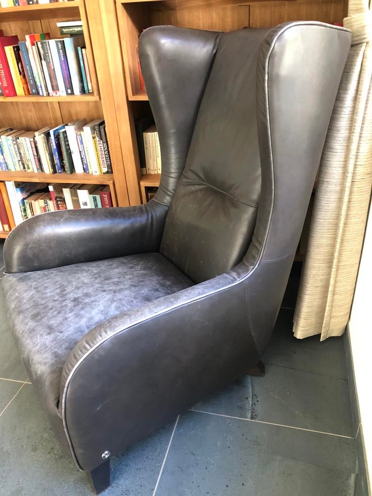 Oorfauteuil van Italiaanse merk, Natuzzi., Ophalen, Gebruikt, Minder dan 75 cm, Leer