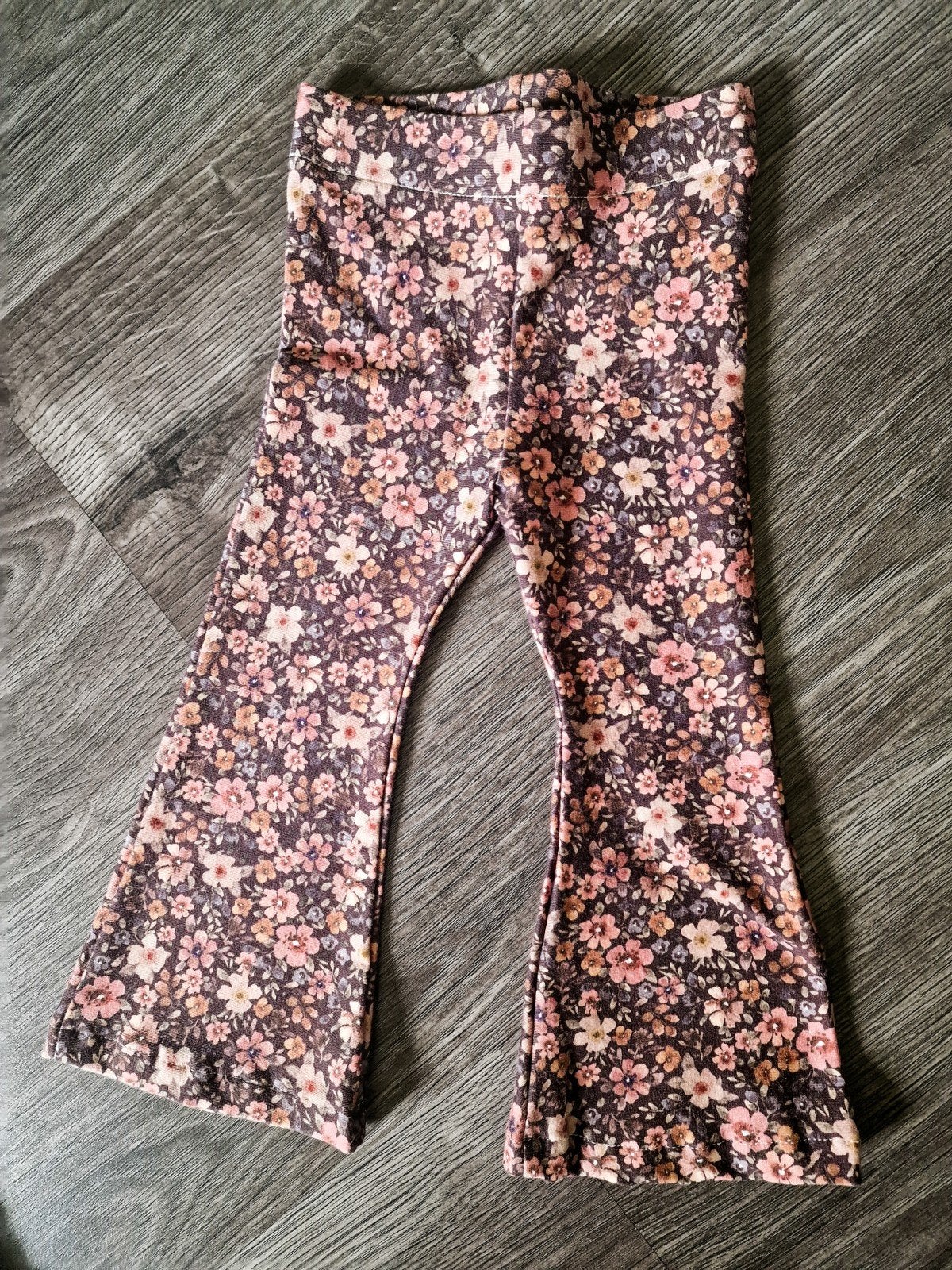 Handgemaakte flared broek met bloemenprint voor kinderen, Ophalen of Verzenden, Nieuw, Handgemaakt, Meisje
