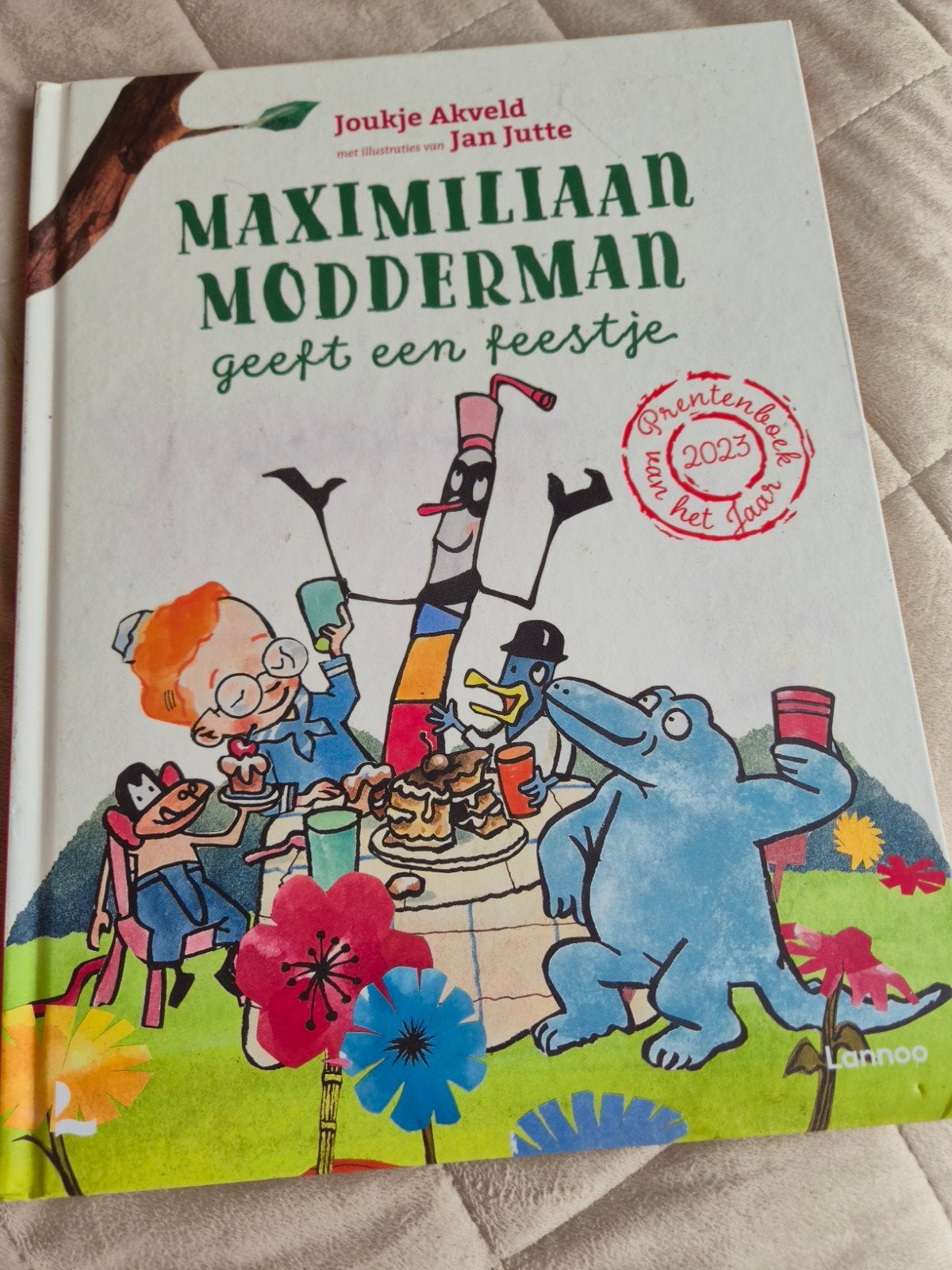 Maxiiliaan Modderman geeft een feestje - Prentenboek, Ophalen of Verzenden, Gelezen, Joukje Akveld met illustraties van Jan Jutte