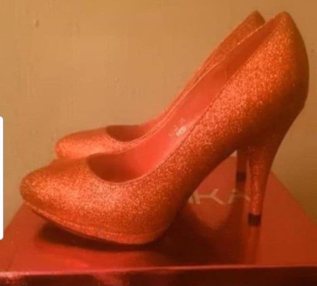 jennika hakken, maat 36, Jennika, Nieuw, Ophalen of Verzenden, Schoenen met hoge hakken