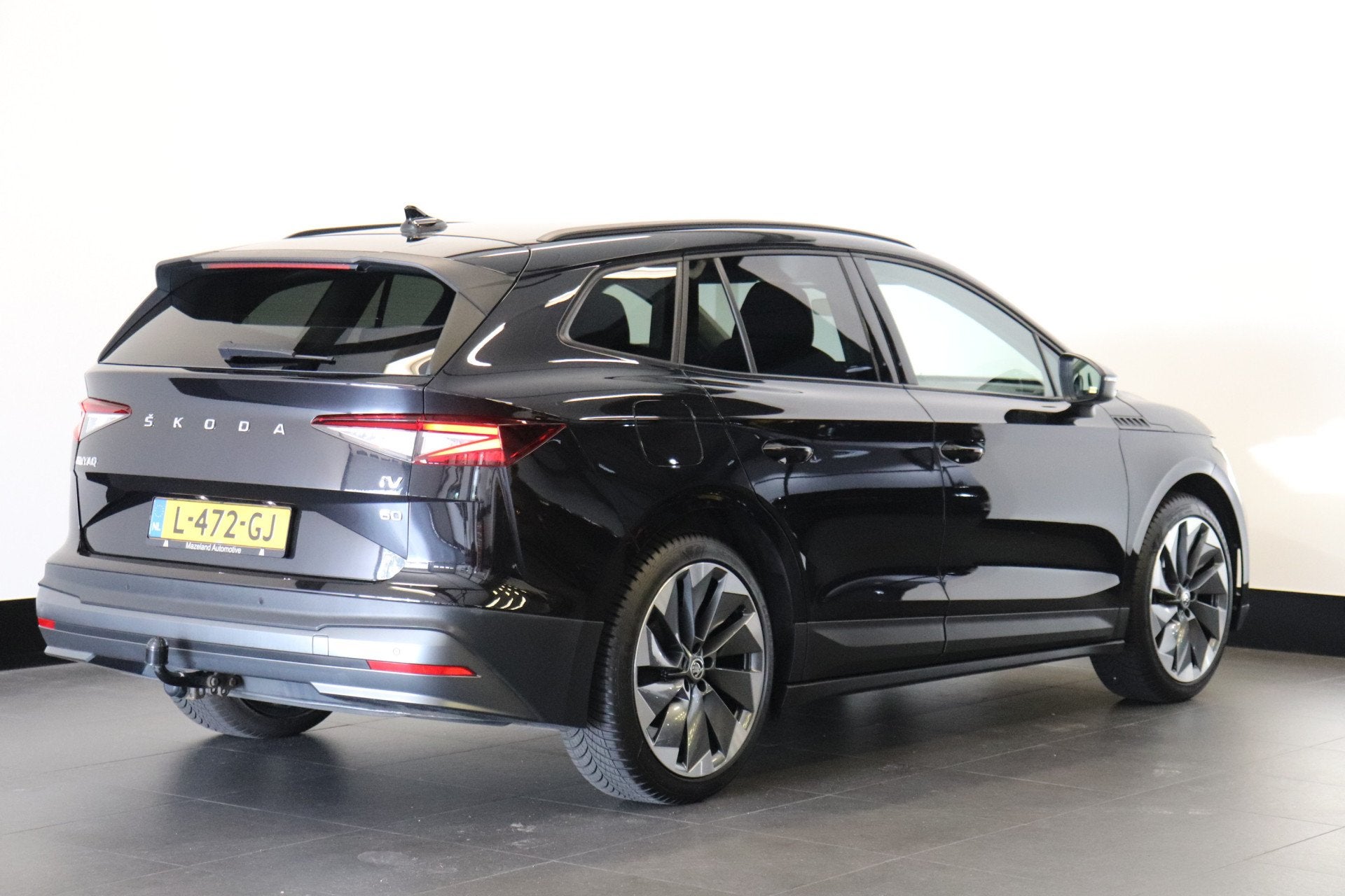 Skoda Enyaq iV 60 | Carplay | Cruise | Trekhaak | €20.900,, Auto's, Skoda, Automaat, Achterwielaandrijving, Gebruikt, Zwart