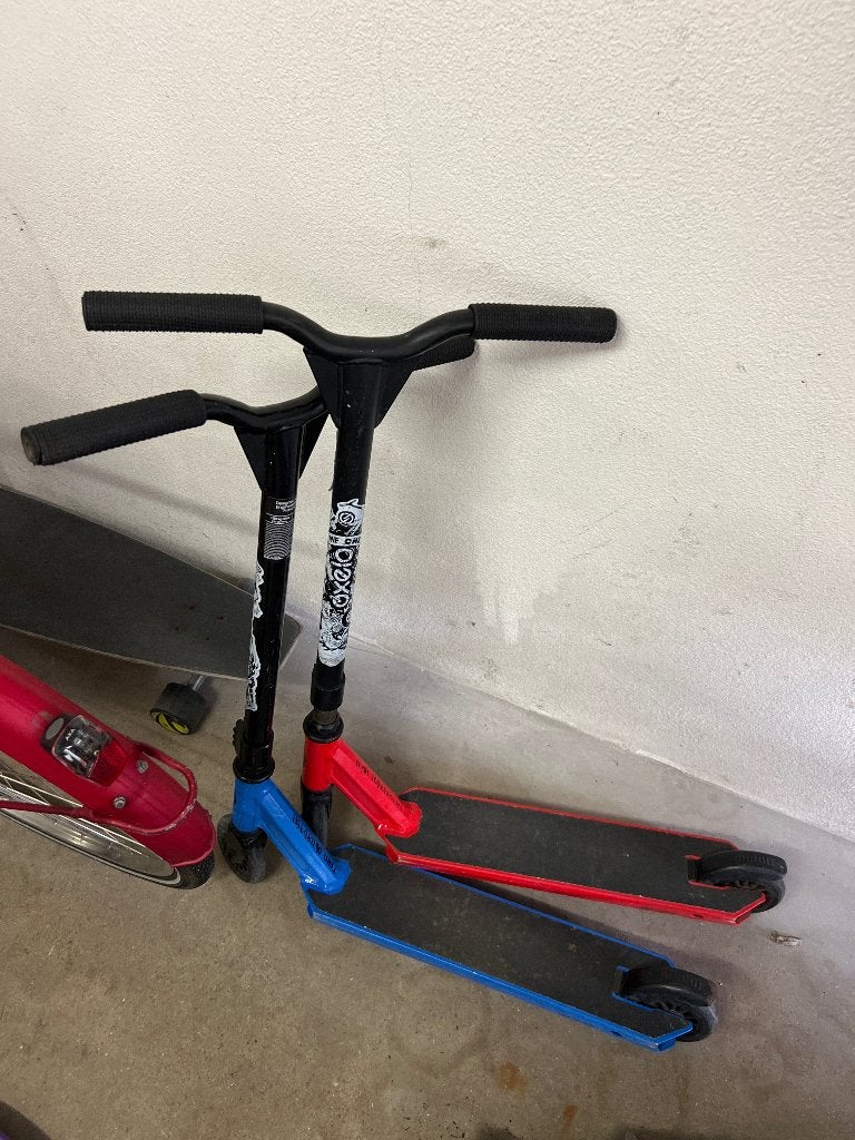 Set van 2 stuntsteppen (rood en blauw), Ophalen, Gebruikt, Gewone step, Onbekend