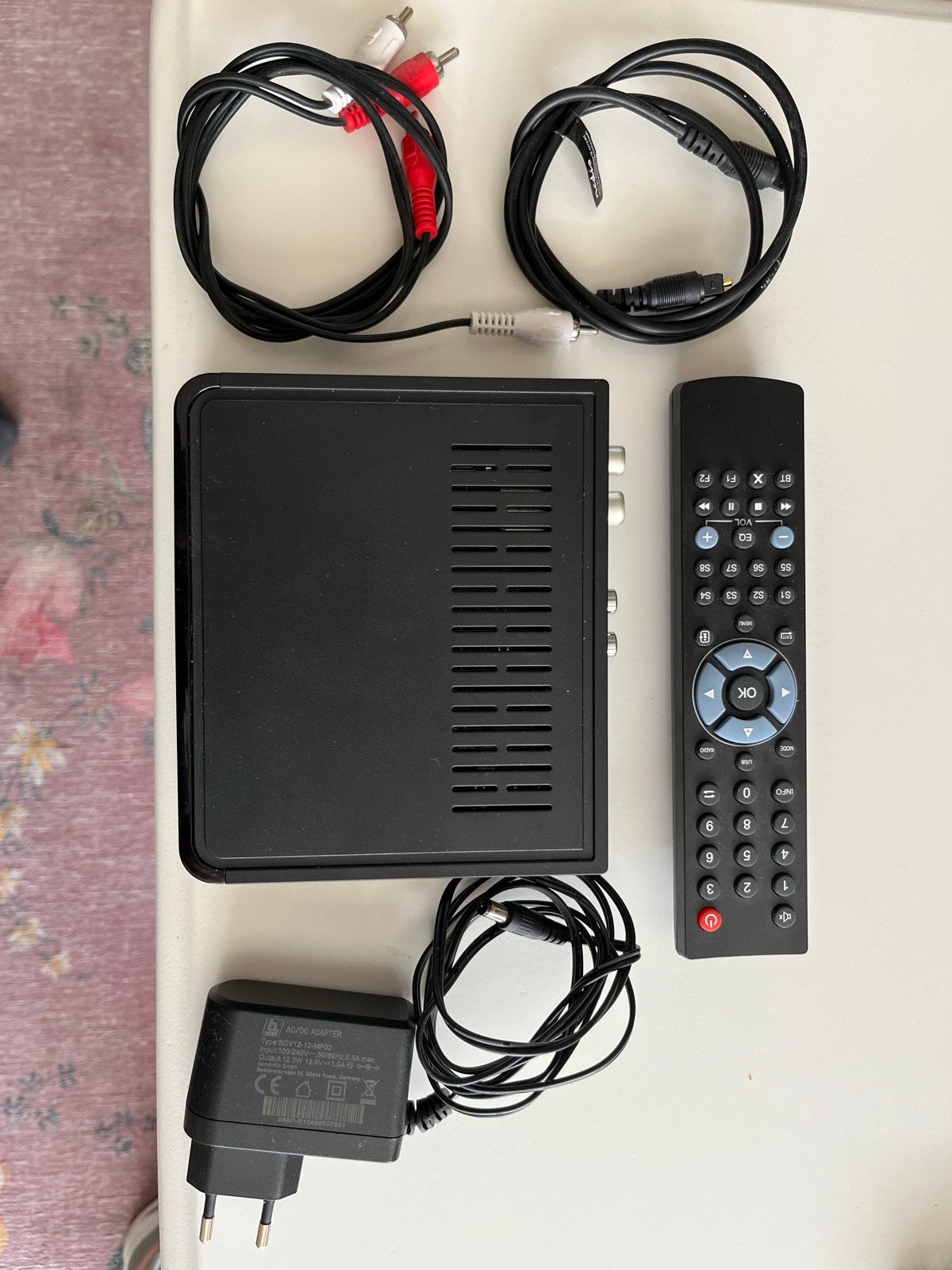 Quantis QE317 Decoder met afstandsbediening en kabels, Ophalen of Verzenden, Gebruikt, Decoder