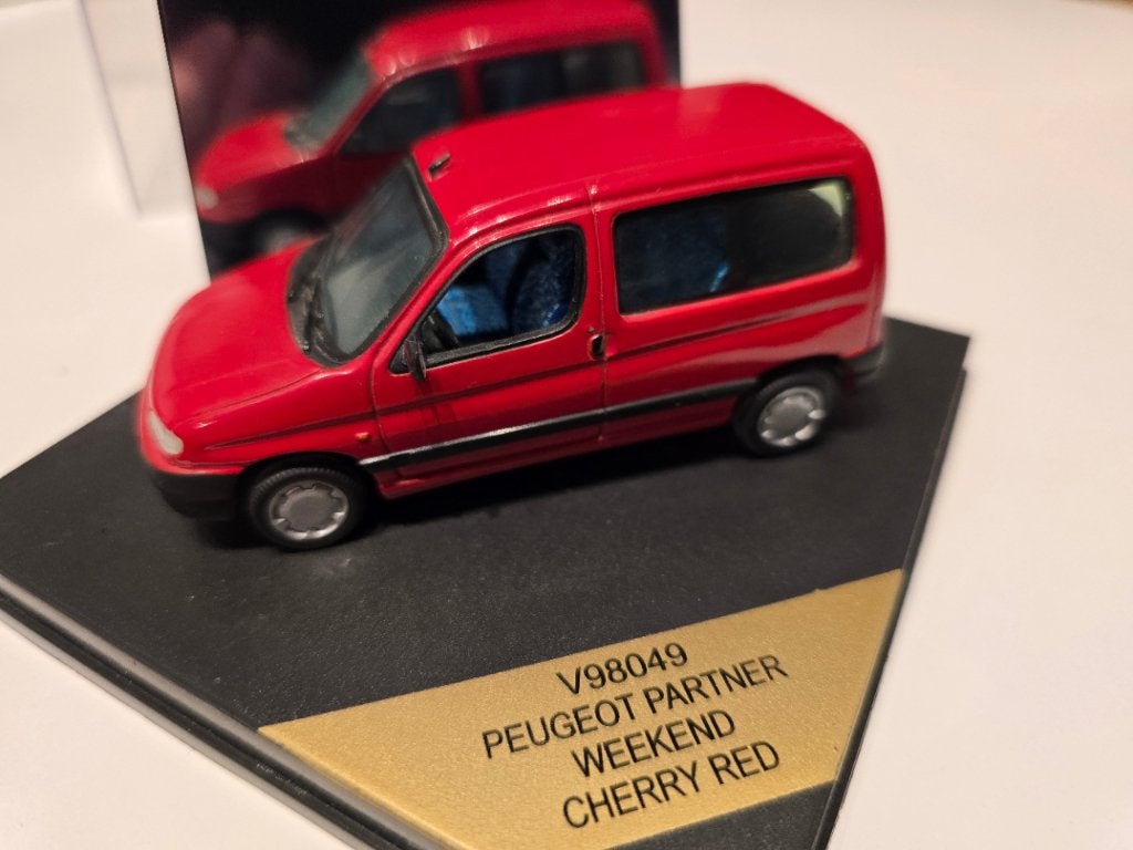 Peugeot Partner weekend 1/43, Hobby en Vrije tijd, Ophalen of Verzenden, Zo goed als nieuw, Auto, Overige merken