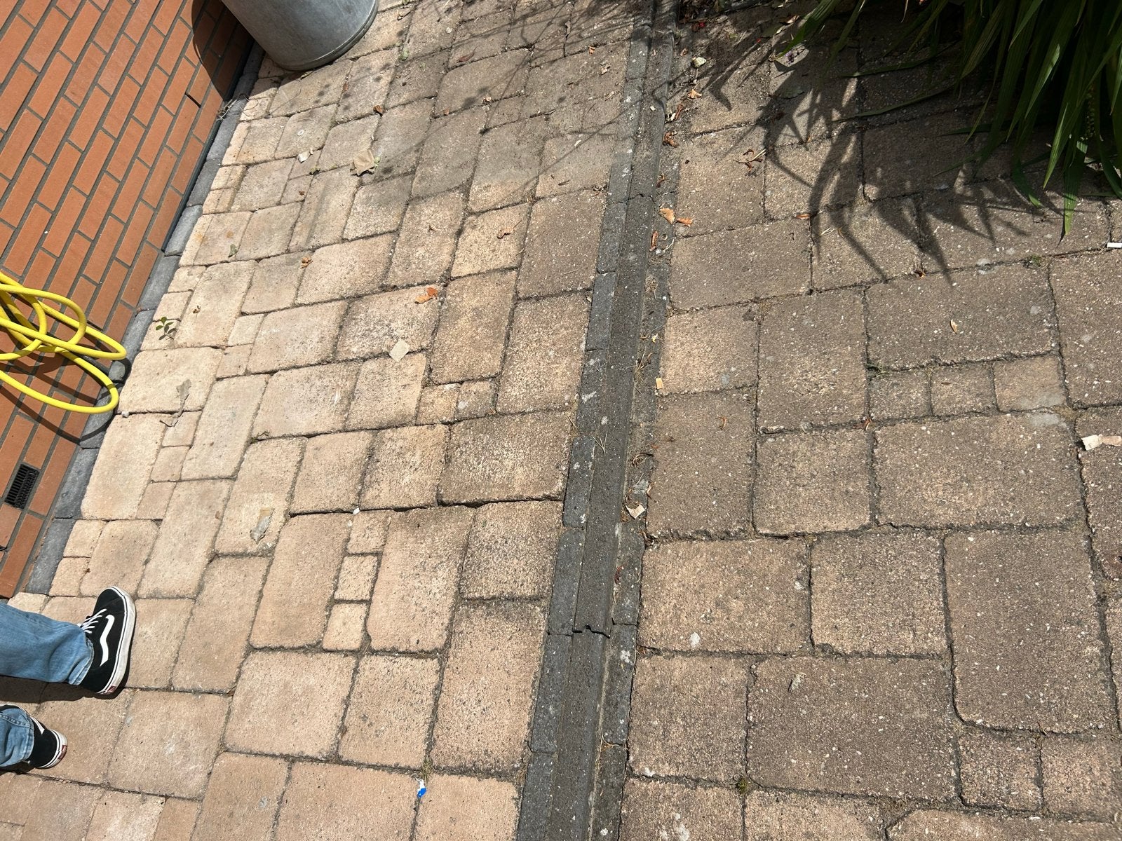 GRATIS op te halen - wildverband stenen en div tegels, Ophalen, Gebruikt, 10 m² of meer, Beton
