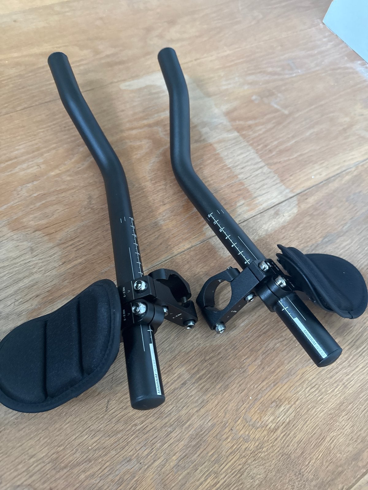 Zwarte Aerobars voor Tijdrit of Triatlonfiets, Ophalen, Stuur, Zo goed als nieuw, Tijdrit-/triatlonfiets
