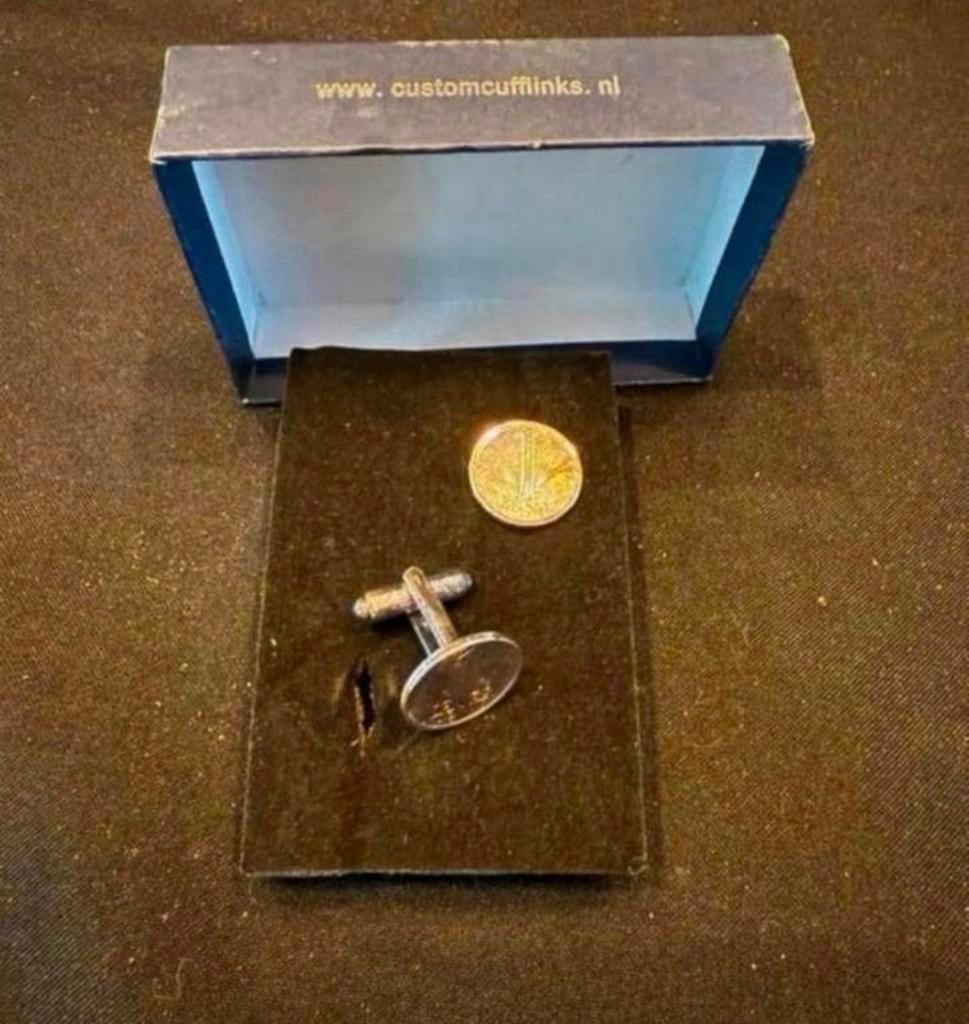 Unieke manchetknopen van 1 cent munten uit 1955, Ophalen of Verzenden, Gebruikt, Overige materialen