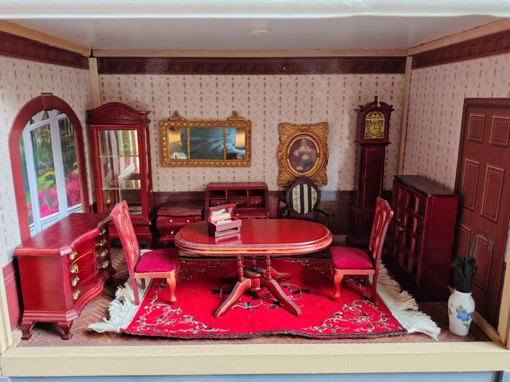 El Prado Poppenhuis 1:12 met compleet interieur en boekjes, Ophalen, Gebruikt, Poppenhuis