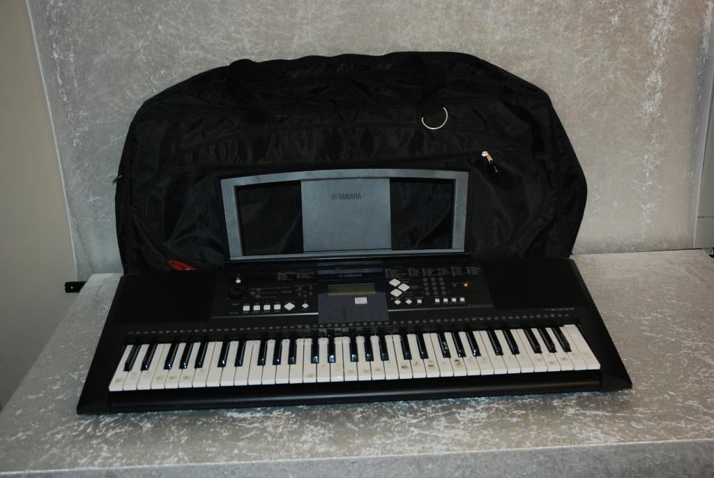 Yamaha Keyboard met adapter E333   <26260628>, Muziek en Instrumenten, Instrumenten | Onderdelen, Gebruikt, ., Keyboard of Synthesizer