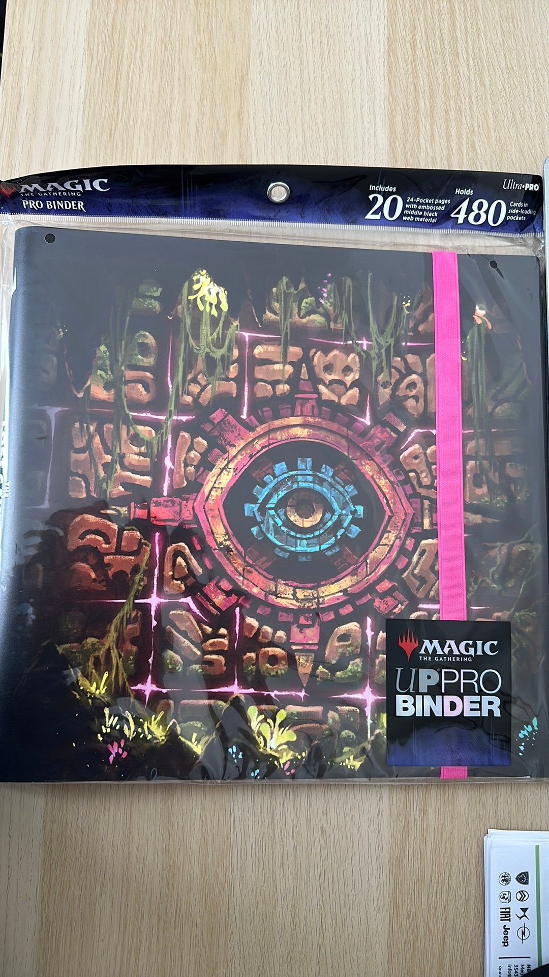 24 pocket binder Lost Caverns of Ixalan MTG Ultra Pro, Hobby en Vrije tijd, Verzamelkaartspellen | Magic the Gathering, Ophalen