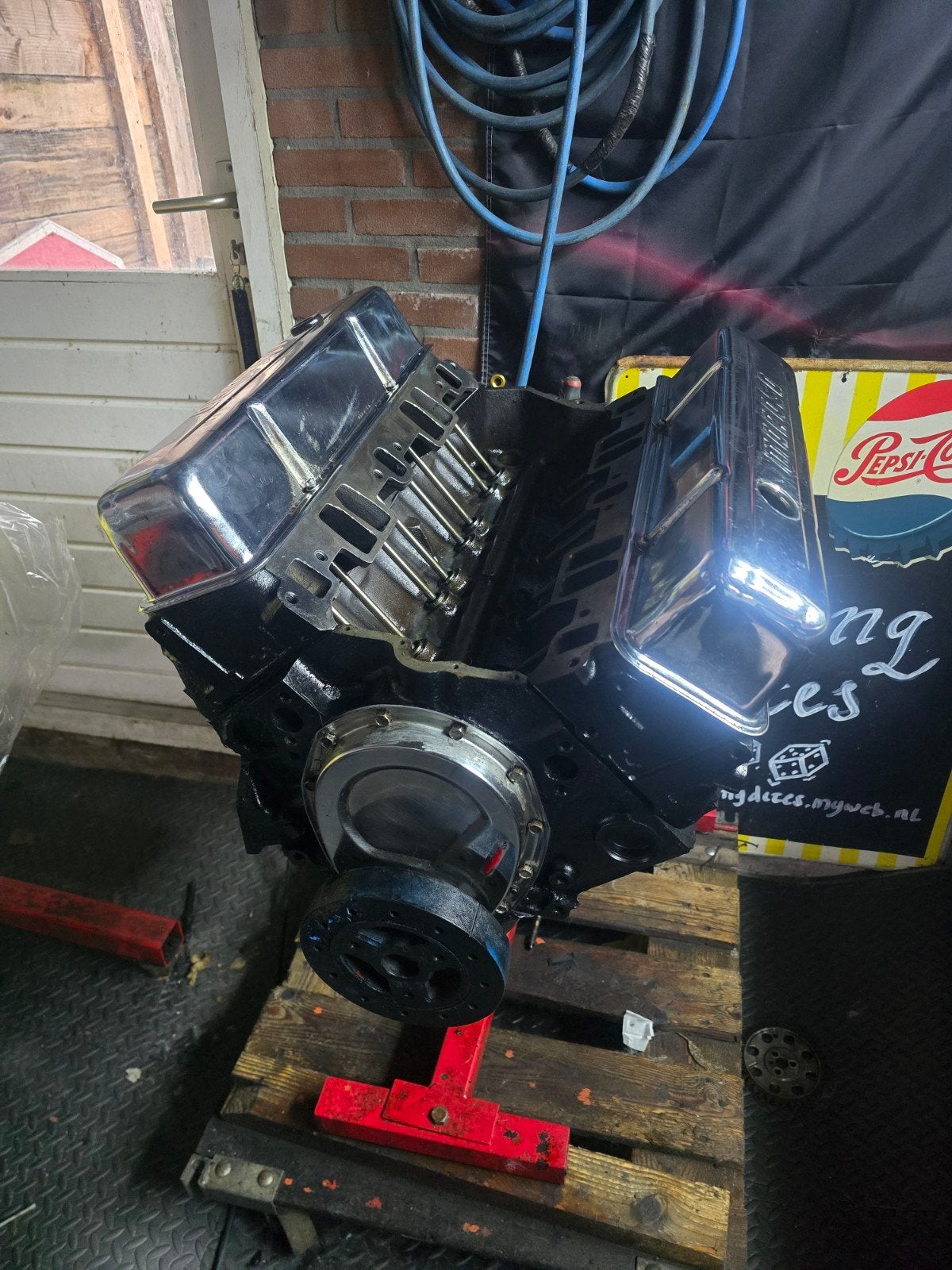 Chevrolet Small Block 305 V8 Motor, Ophalen of Verzenden, Gebruikt, Chevrolet