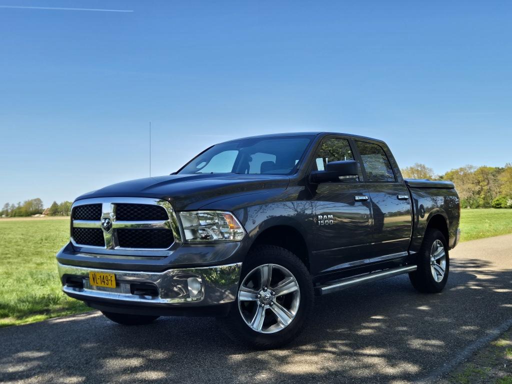 Dodge Ram 1500 3.6 V6 QC 6'4, 4x4, LPG (bj 2014), Auto's, Automaat, Gebruikt, Bruin, Origineel Nederlands