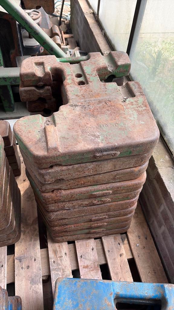 Aangepaste advertentie12x 40kg john deere frontgewichten, Zakelijke goederen, Agrarisch | Onderdelen | Banden, Velgen en Assen