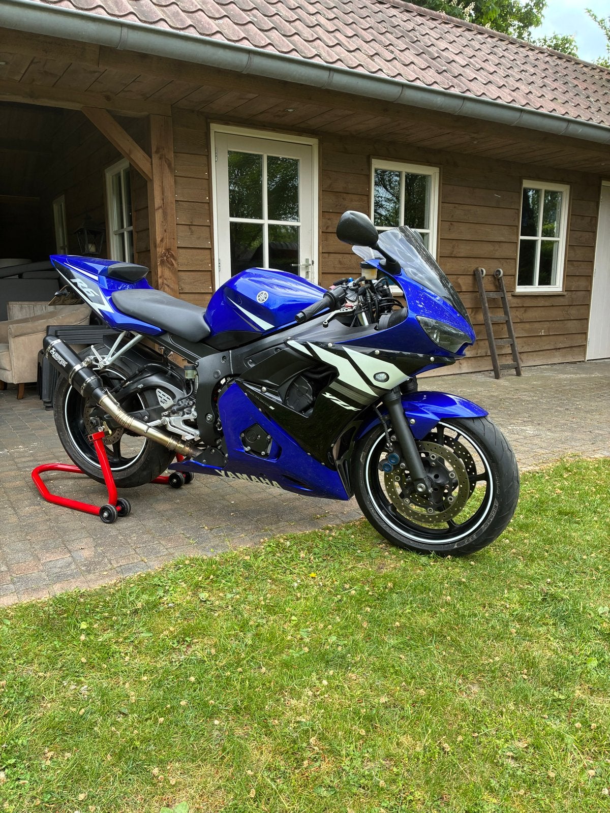 Yamaha R6 2003 met Akrapovic uitlaat - Recent onderhoud, Motoren, Motoren | Yamaha, Sportuitlaat, 4 cilinders, Gebruikt, Super Sport