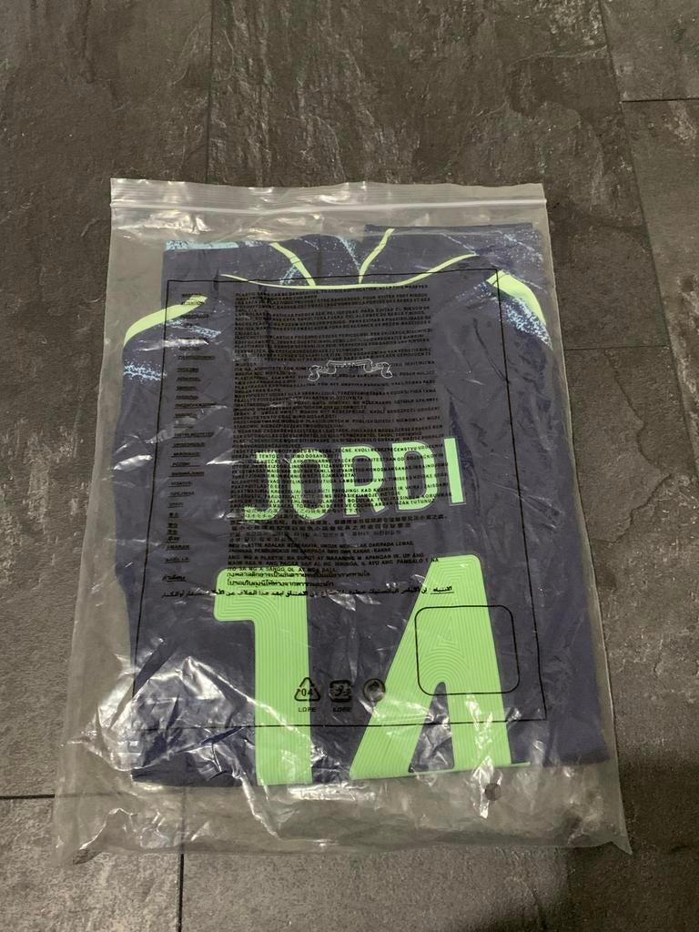 Adidas Ajax shirt Jordi, nieuw met kaartje, maat 28, Sport en Fitness, Voetbal, Ophalen of Verzenden, Zo goed als nieuw