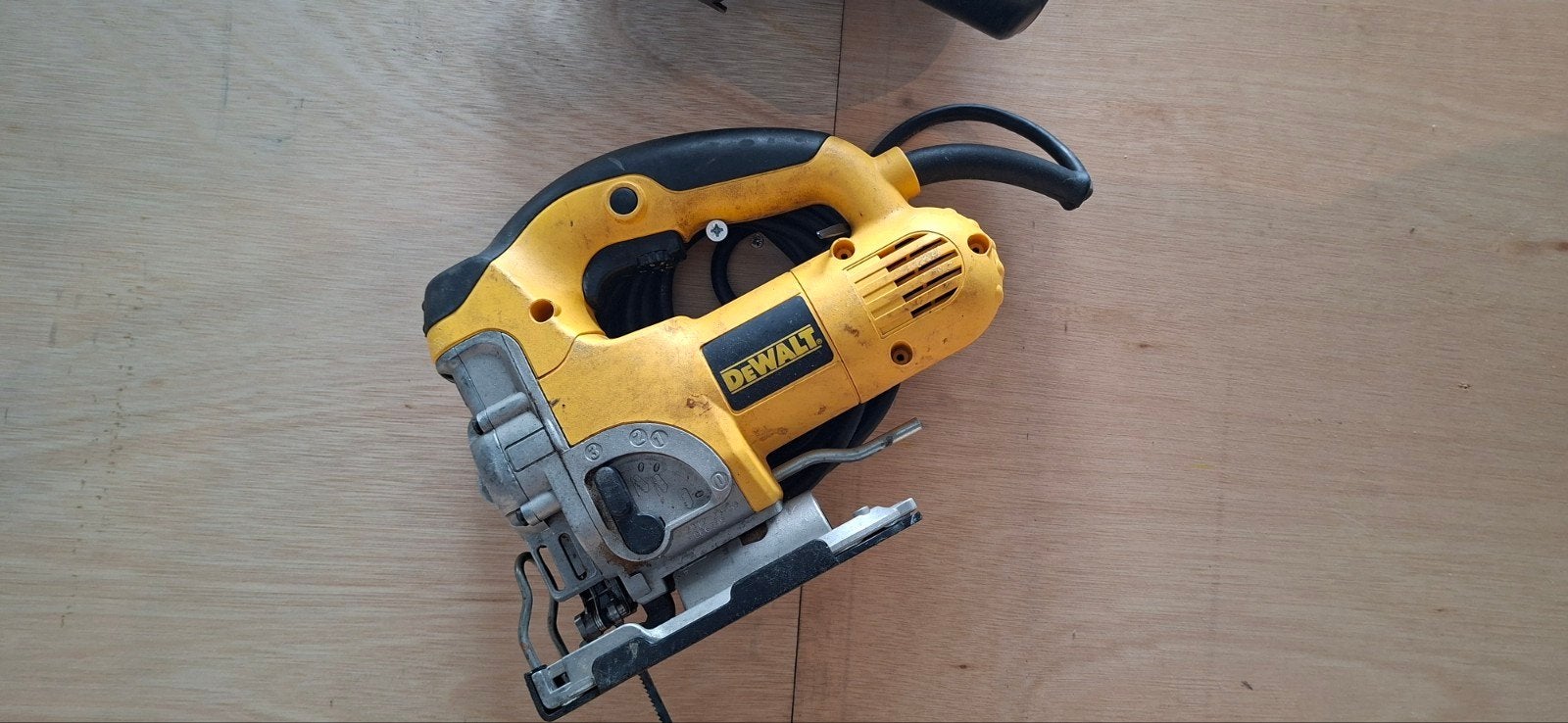 DeWALT DW331KT Decoupeerzaag 701W in TSTAK, Decoupeerzaag, 600 tot 1200 watt, Ophalen of Verzenden, Zo goed als nieuw