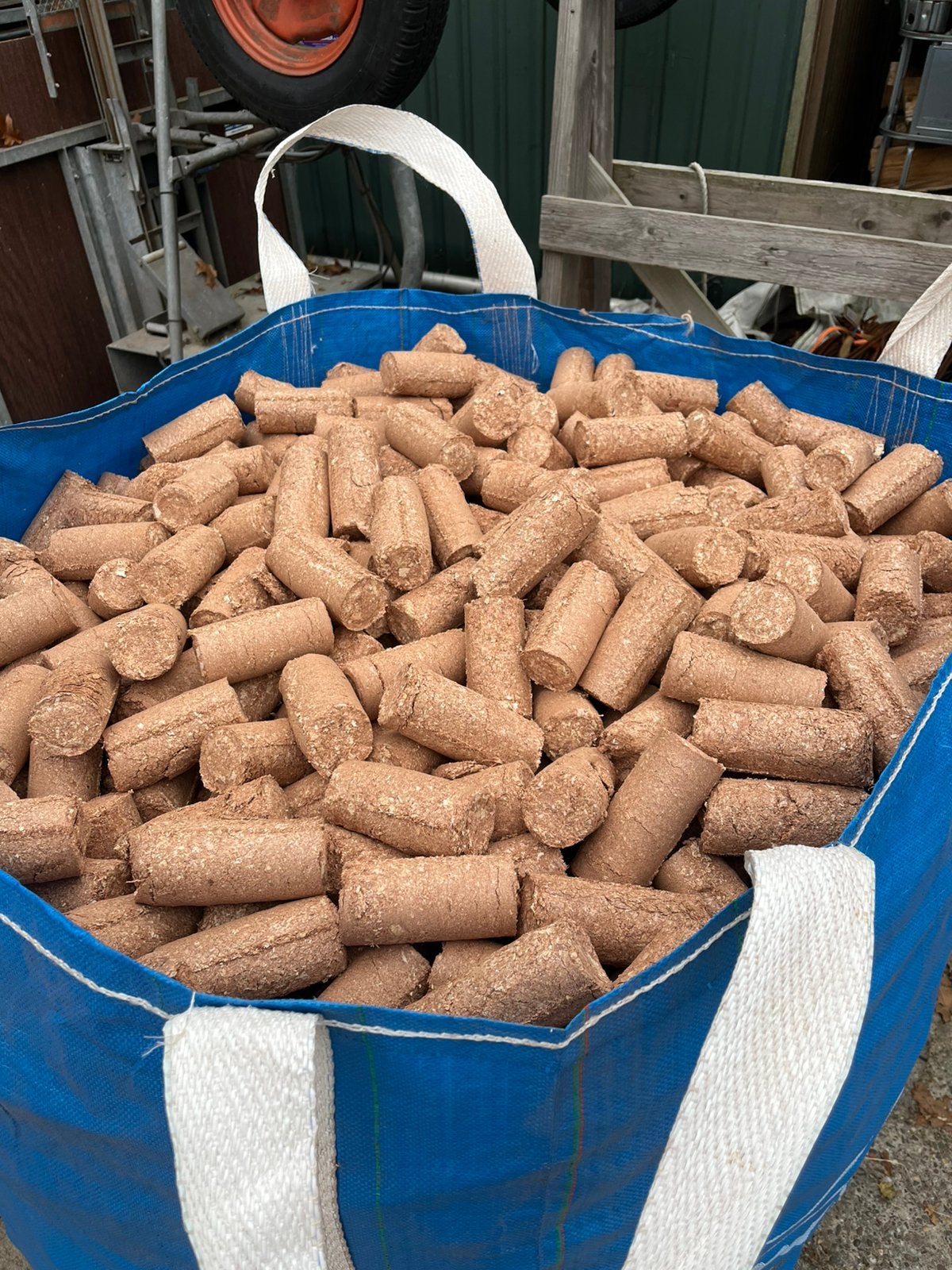 Brikketen hardhout, Tuin en Terras, Minder dan 3 m³, Ophalen, Overige houtsoorten, Blokken