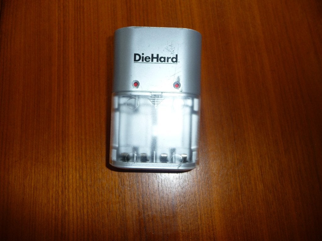 Batterij oplader voor Amerika., Audio, Tv en Foto, Accu's en Batterijen, Ophalen of Verzenden, Zo goed als nieuw