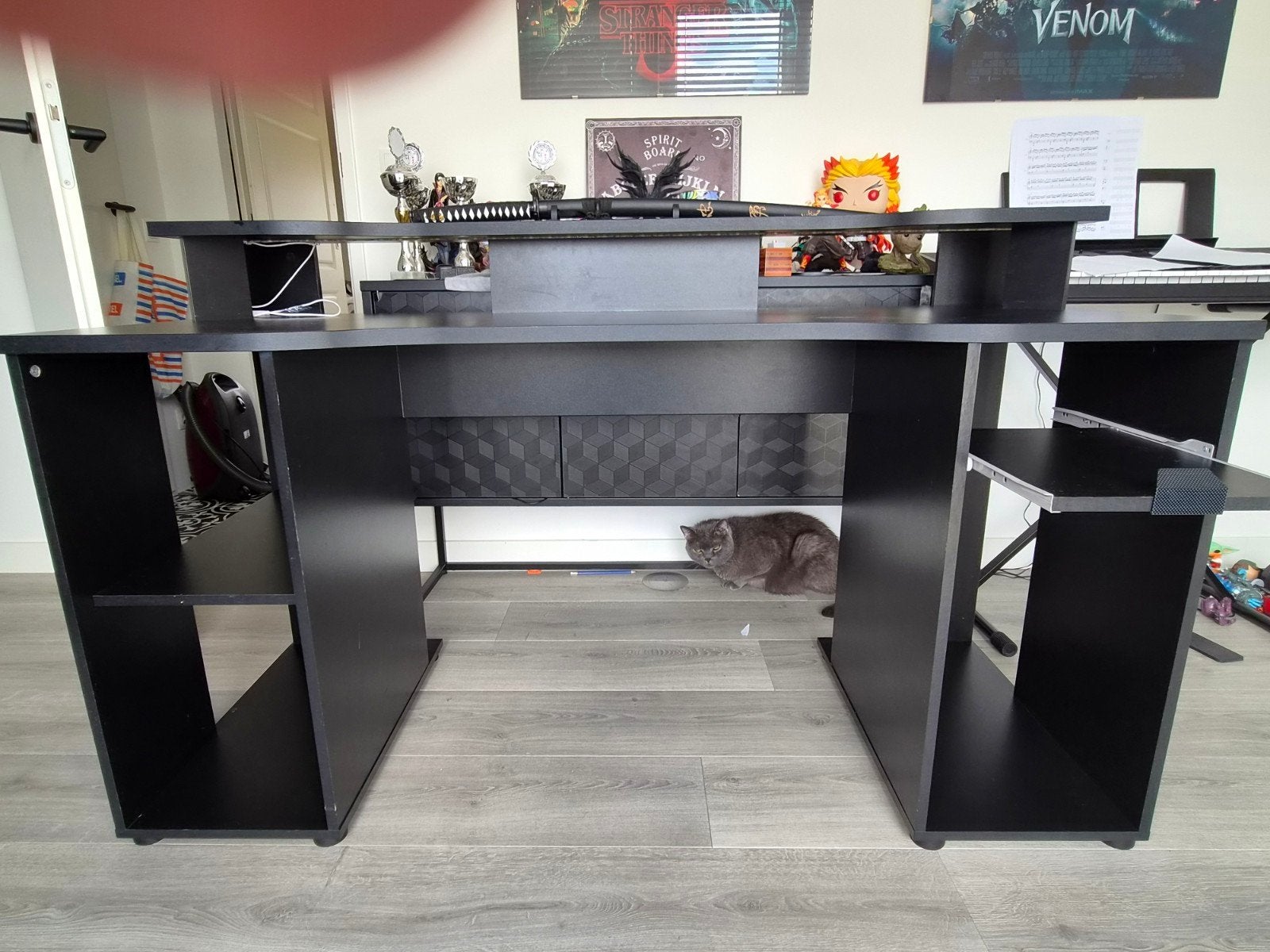 Zwart Gaming/Computerbureau, Ophalen, Zwart, Gebruikt, Spaanplaat of MDF
