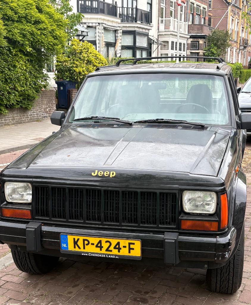Te koop:Chrysler 1997 Zwart limited edition, gouden velgen, Automaat, 1535 kg, Zwart, Leder