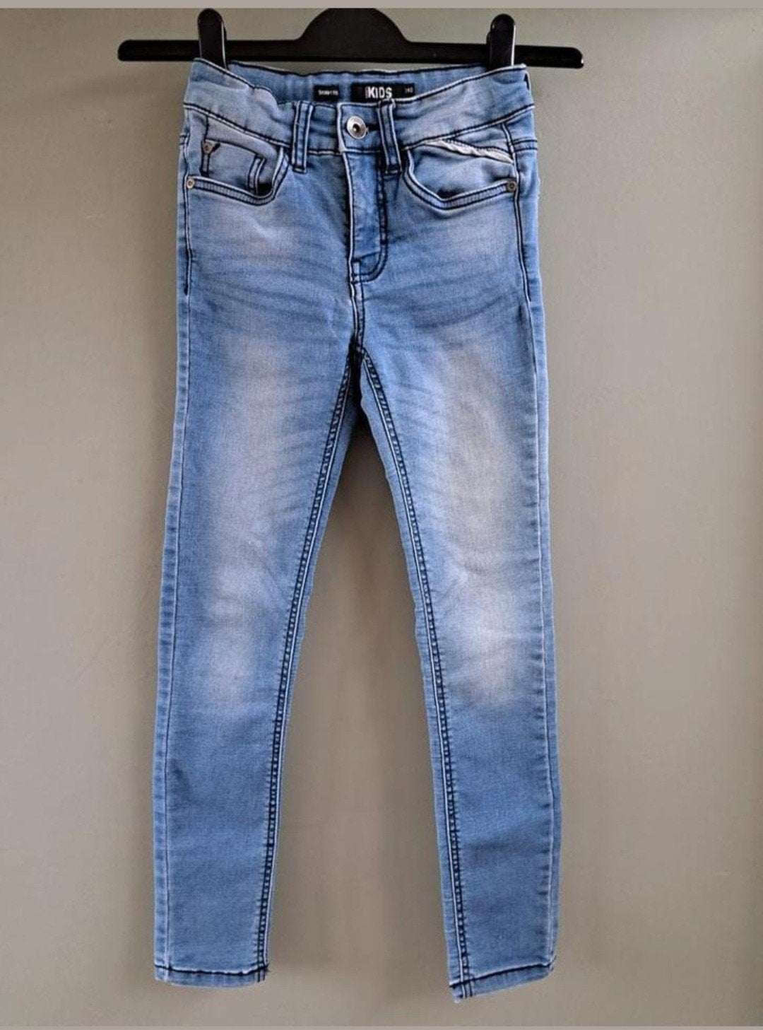 Nette skinny fit maat 140 jongens spijkerbroek, Kinderen en Baby's, Kinderkleding | Maat 140, Ophalen of Verzenden, Zo goed als nieuw