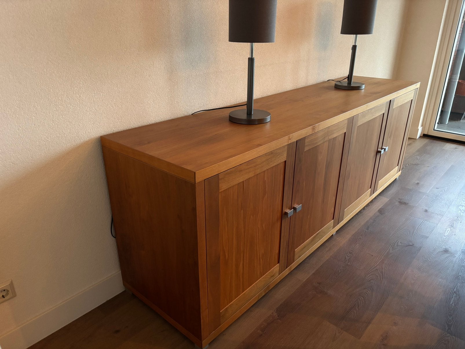Dressoir hout 230x55x79, Huis en Inrichting, Ophalen, Robuust, stevig, strak, neutraal, praktisch, Zo goed als nieuw, 200 cm of meer