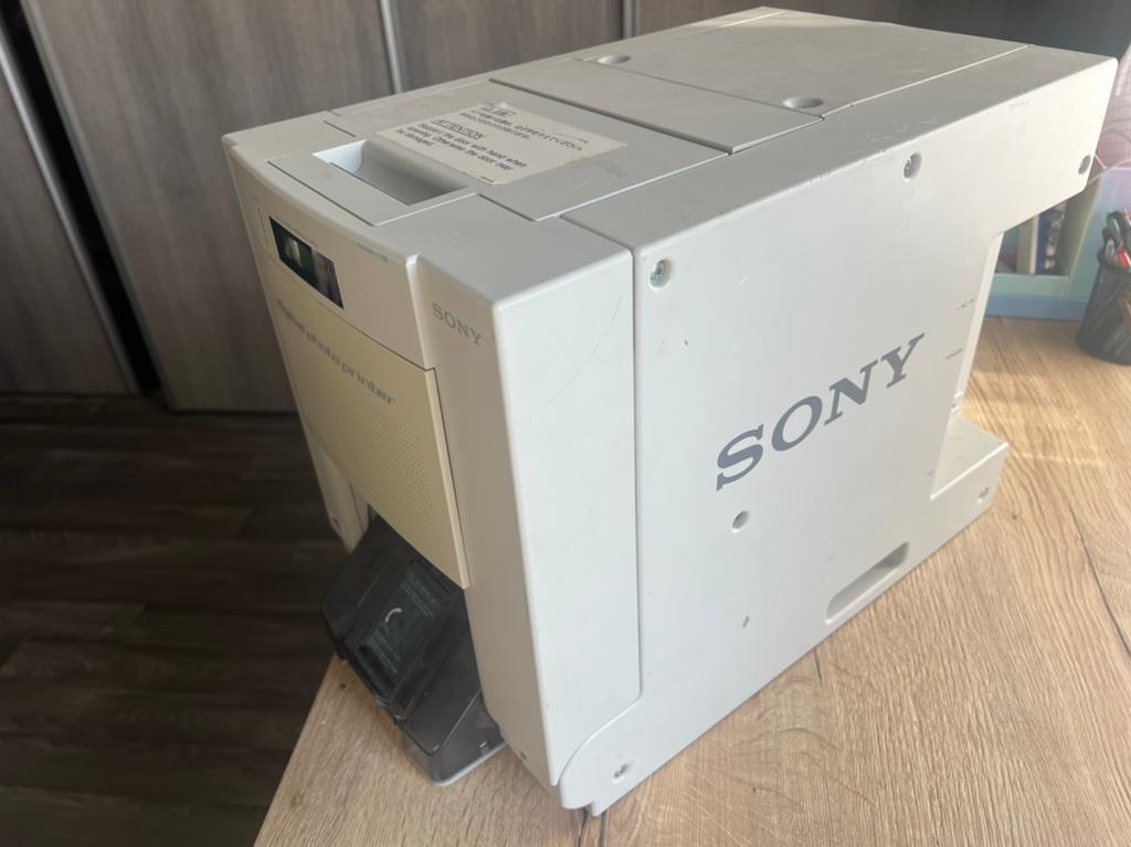 Sony UP-DR150 fotoprinter – Photobooth, Computers en Software, Printers, Gebruikt, Fotoprinter, Kleur printen, .