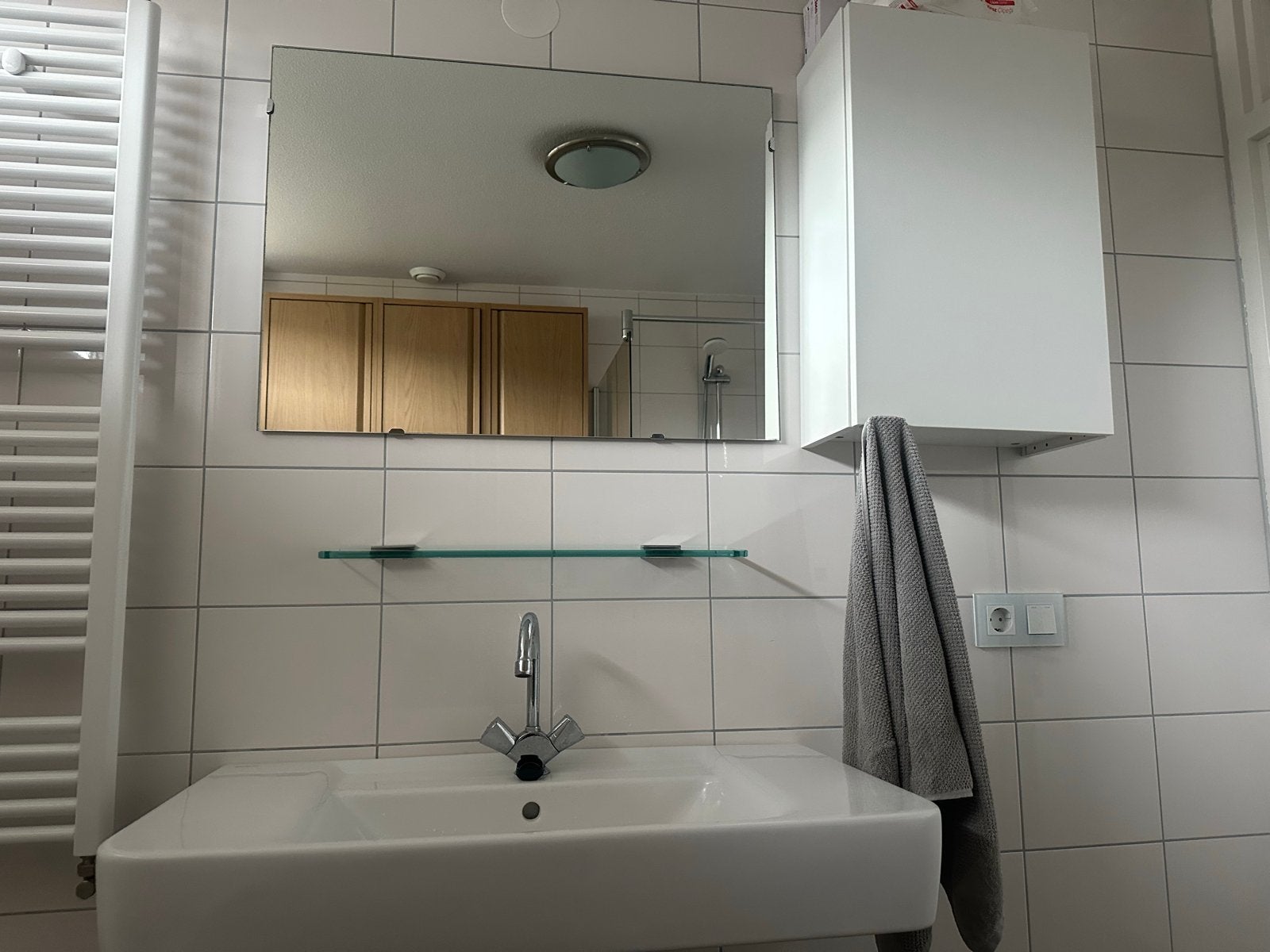 Badkamermeubelset: spiegel, wastafel en kast, Ophalen, (Half)hoge kast, Minder dan 50 cm, 100 tot 150 cm