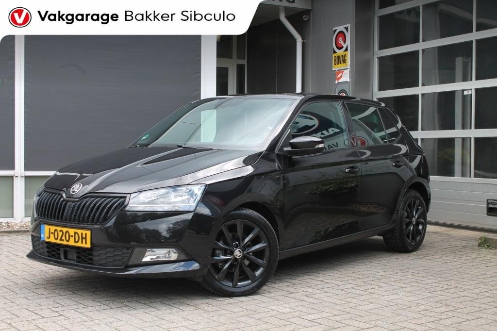 Skoda FABIA 1.0 TSI Sport business CLIMA NAVI STOELVERWARMIN, Auto's, Voorwielaandrijving, Parkeersensor, Gebruikt, 95 pk