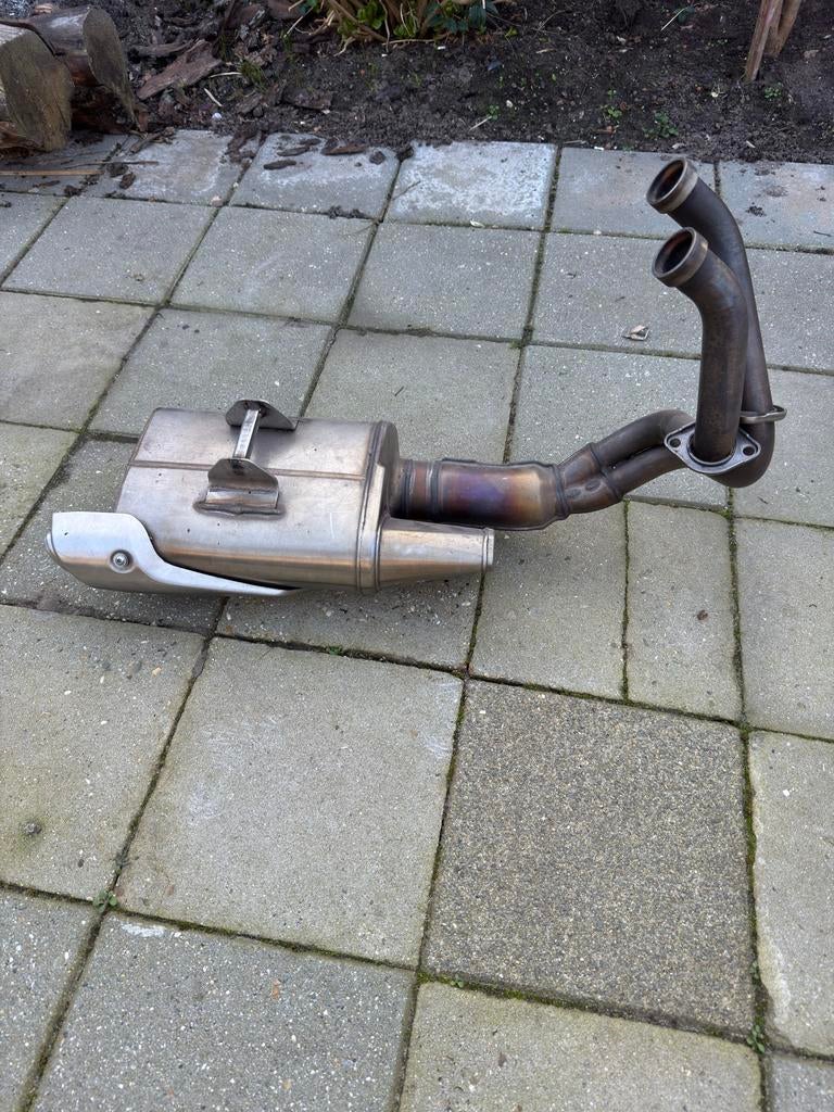 Originele Kawasaki Z650 uitlaat 2018, Ophalen, Gebruikt