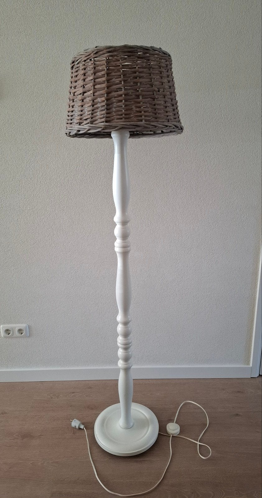 Staande lamp met rieten kap, Ophalen, Gebruikt, Landelijk, Bohemian, E27 (groot)