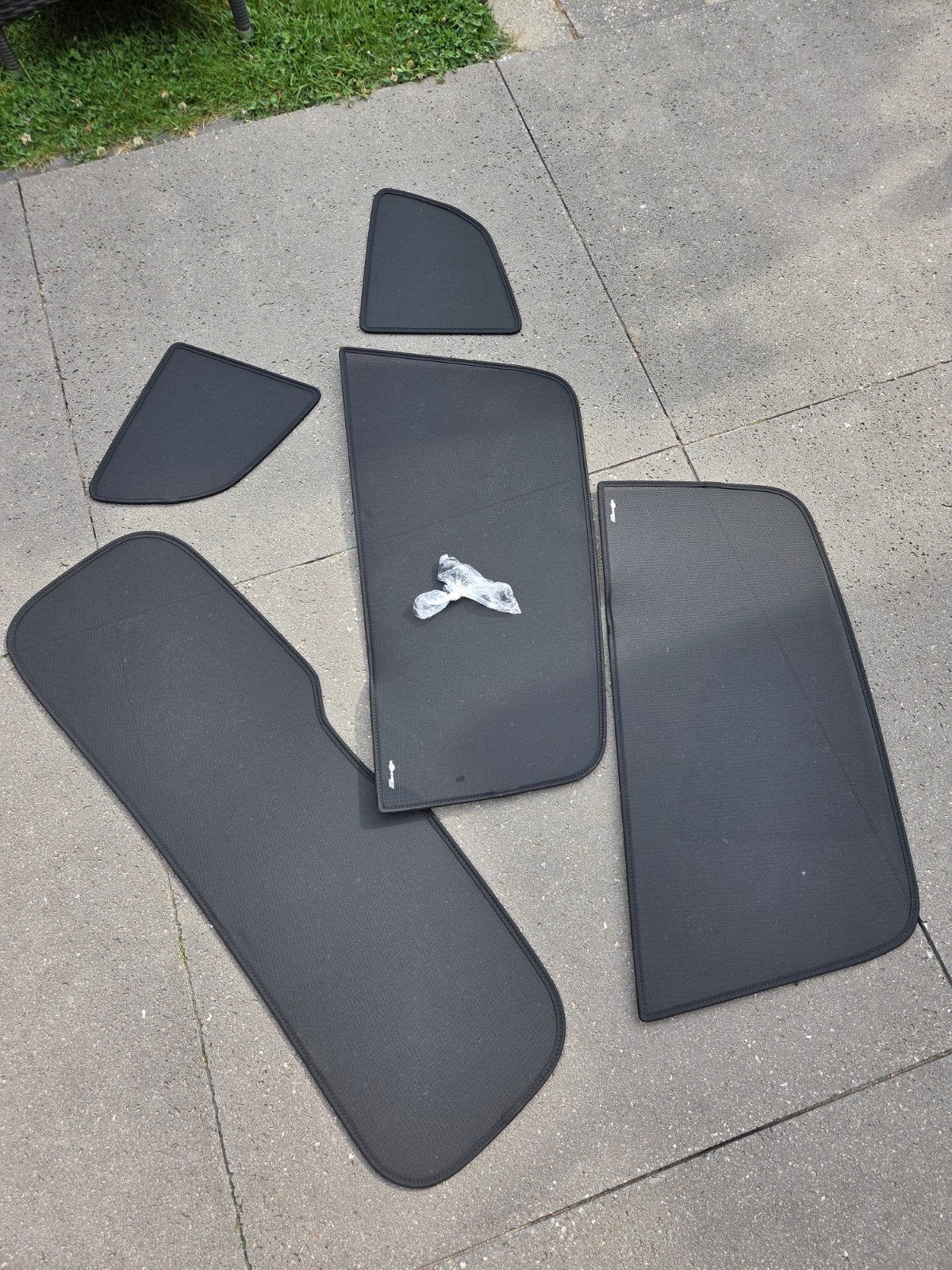 Zonwering set op maat voor BMW 2 Serie Gran Tourer., Ophalen, Gebruikt