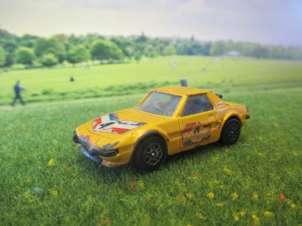 +/- 1:50 Fiat X1/9 - Corgi Juniors geel-metallic, Ophalen of Verzenden, Gebruikt, Auto