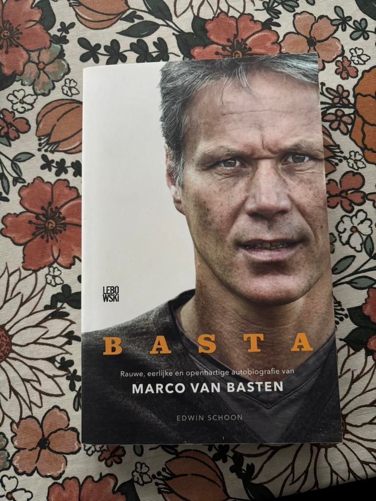 Boek Marco van Basten, Ophalen of Verzenden, Zo goed als nieuw, Sport