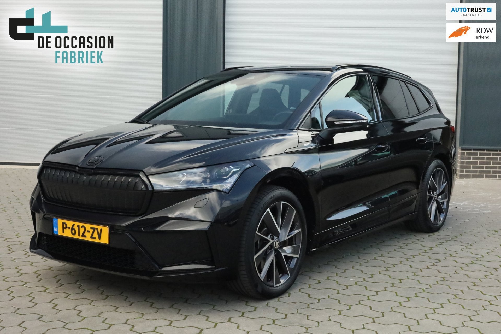 Skoda Enyaq iV 80 Sportline Memory Adaptief Camera, Auto's, Automaat, Achterwielaandrijving, Gebruikt, Zwart