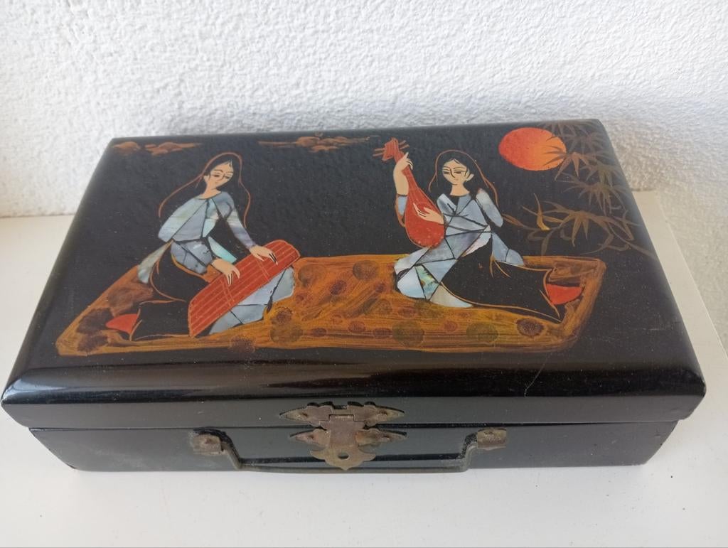 Antiek Japans sieradenkistje abalone, Ophalen of Verzenden