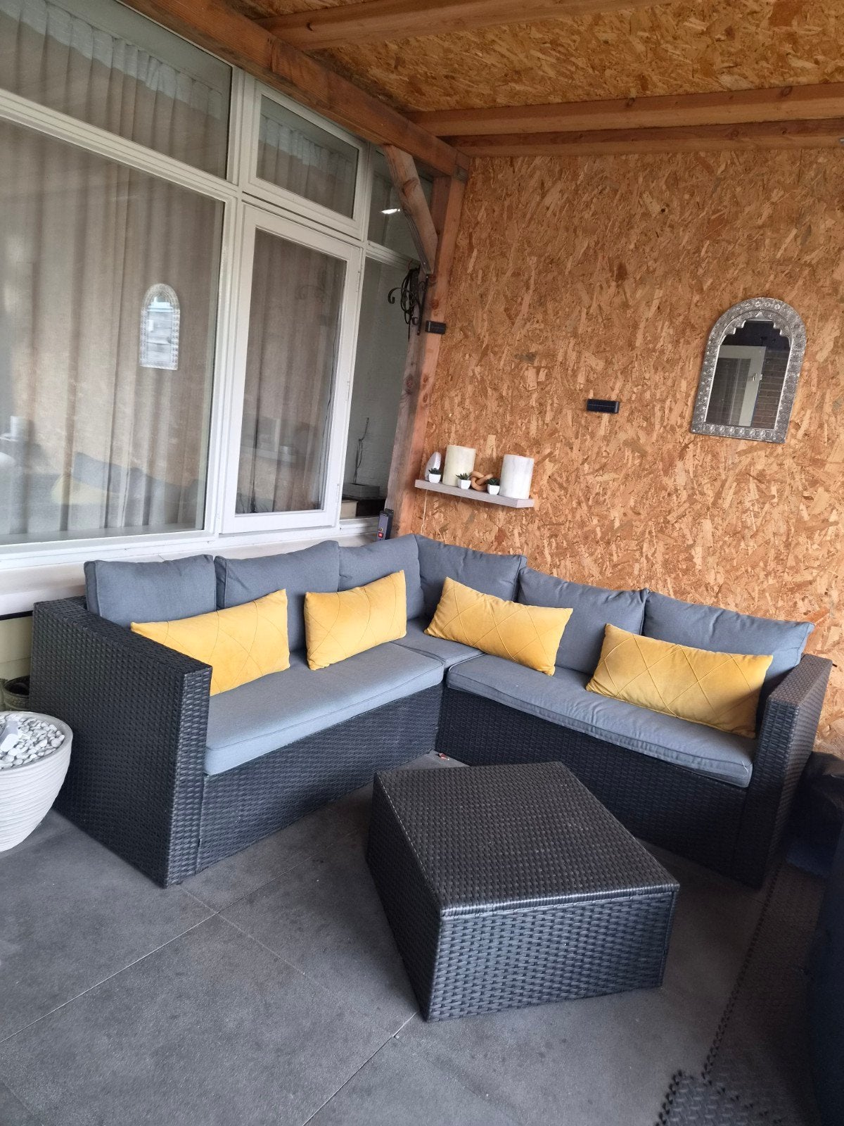 Wicker Loungeset met Tafel - Zo goed als nieuw, Tuin en Terras, Tuinsets en Loungesets, Ophalen, 5 zitplaatsen, Bank, Zo goed als nieuw