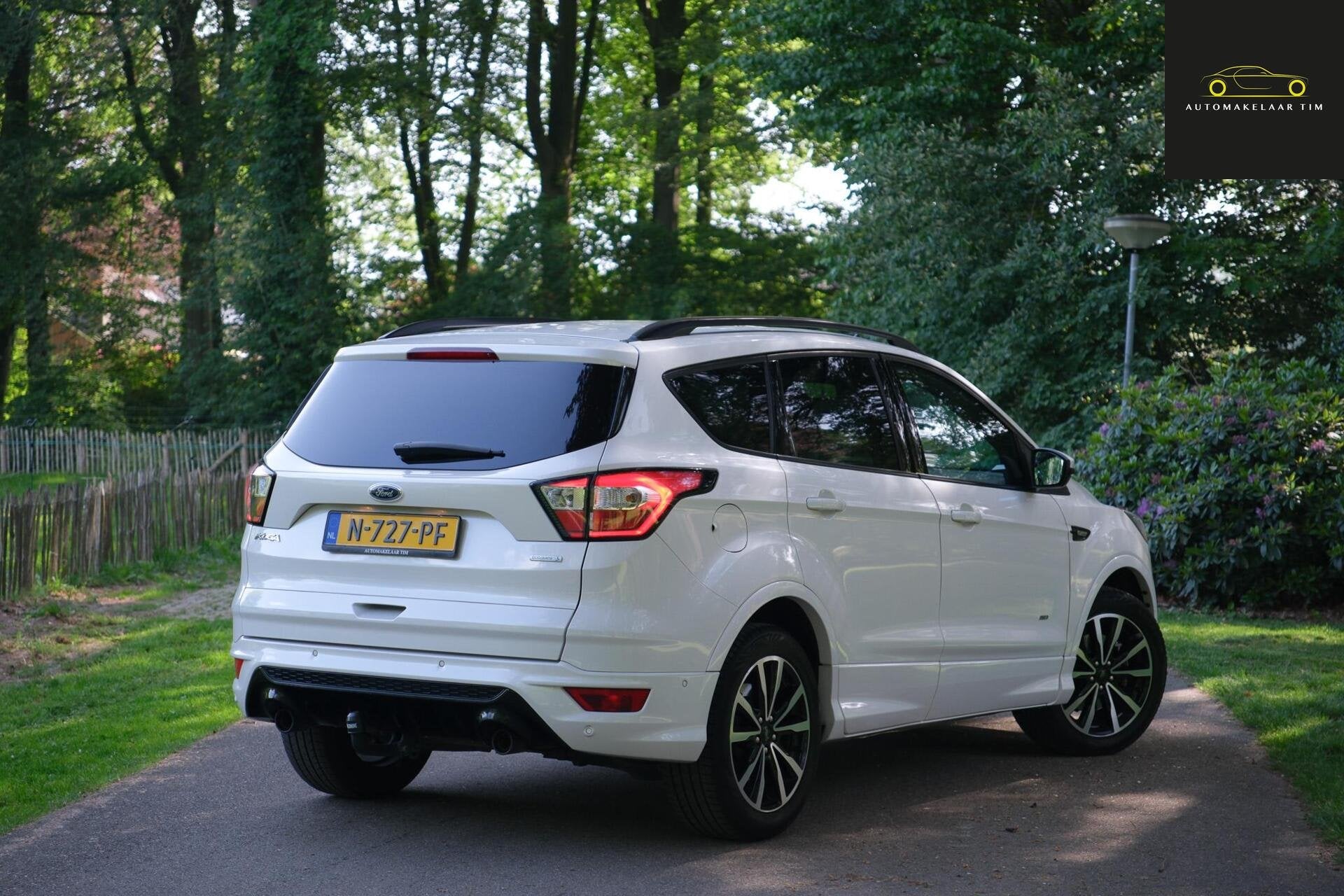 Ford Kuga 1.5 EcoBoost ST Line Automaat / Trekhaak / Open da, Auto's, Ford, Automaat, Euro 6, 4 cilinders, Wit