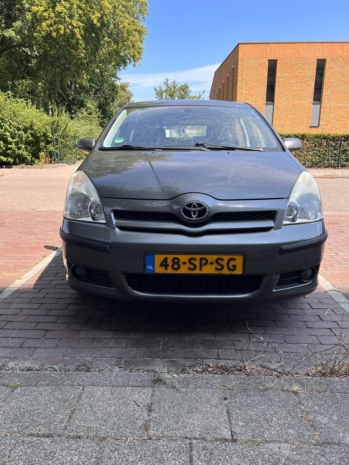 Toyota Corolla Verso 1.8 Vvt-i AUT 7P 2006 Grijs, Radio, 4 cilinders, 129 pk, 7 stoelen