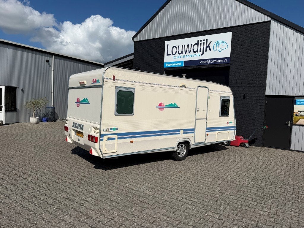 ADRIA Unica B 502 UP ’01 (Fransbed, Rondzit), Rondzit, Vast bed, Bedrijf, 750 - 1000 kg