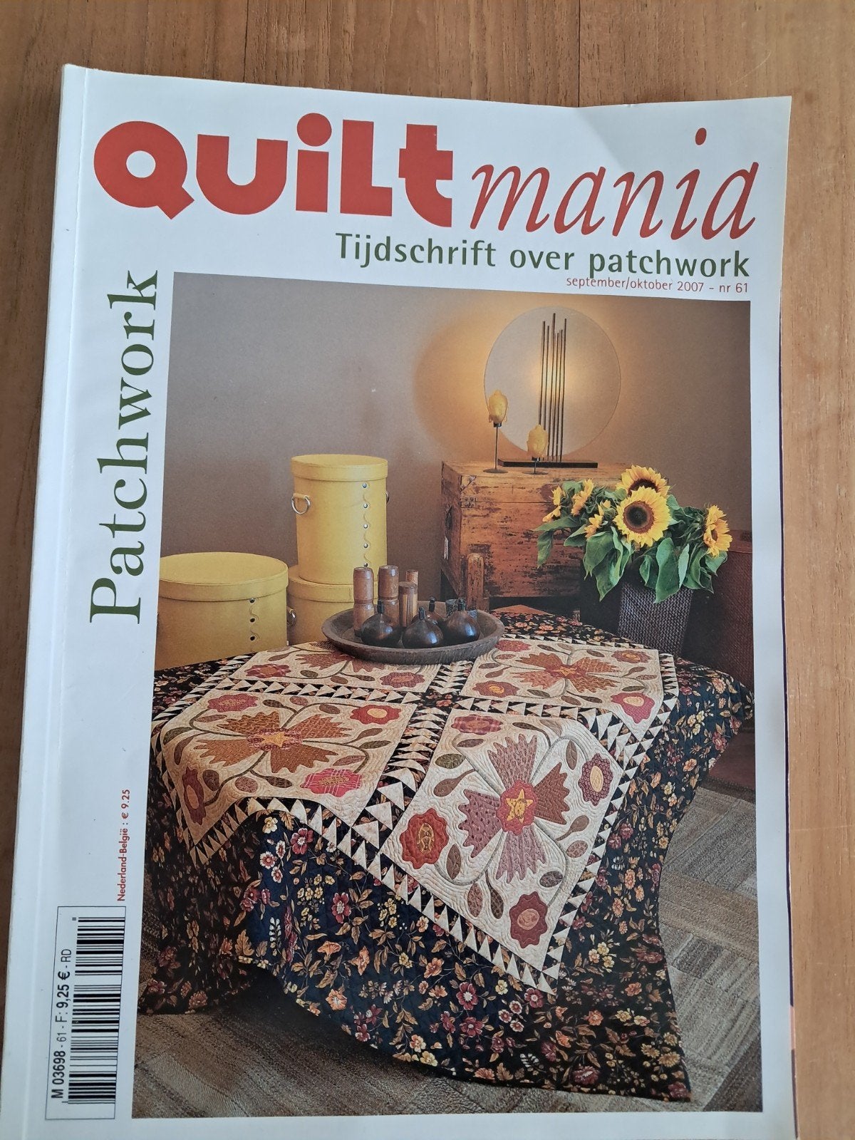 Quiltmania Tijdschrift over Patchwork - nr 61 ), Boeken, Ophalen of Verzenden, Zo goed als nieuw, Borduren en Naaien