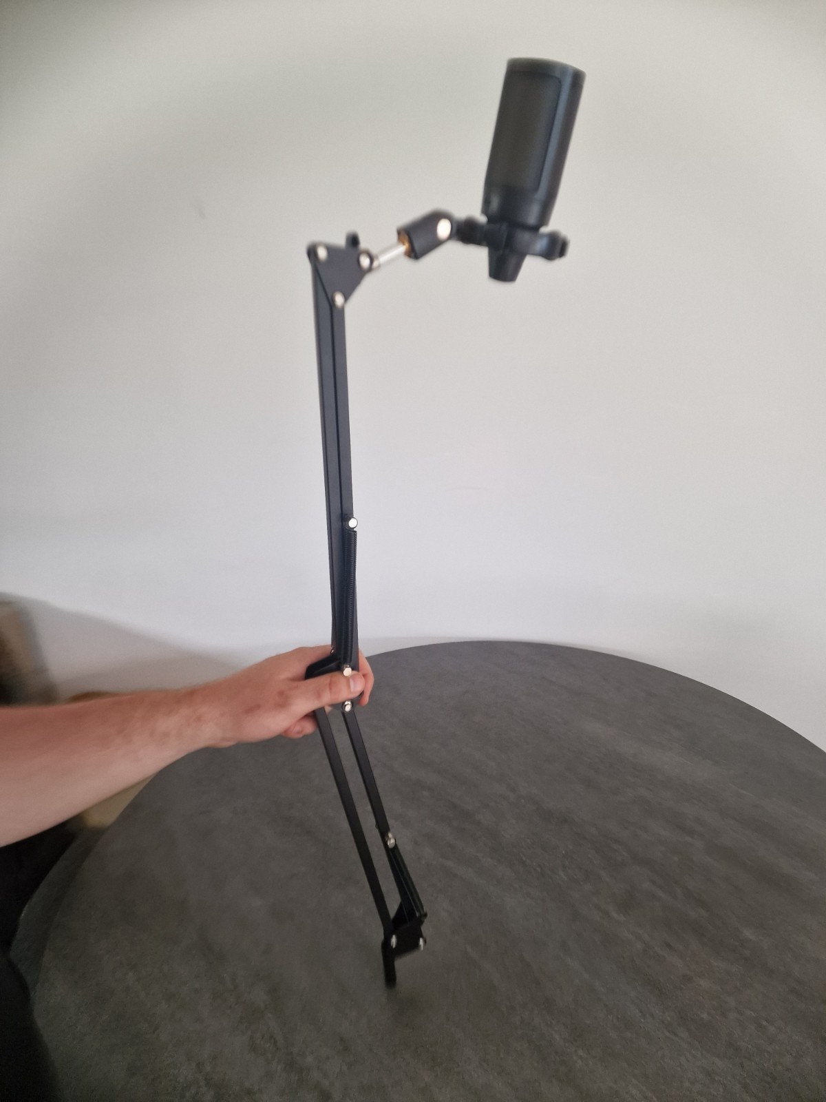 Microfoon met standaard - Onbekende staat, Muziek en Instrumenten, Microfoons, Ophalen of Verzenden, Gebruikt, Studiomicrofoon