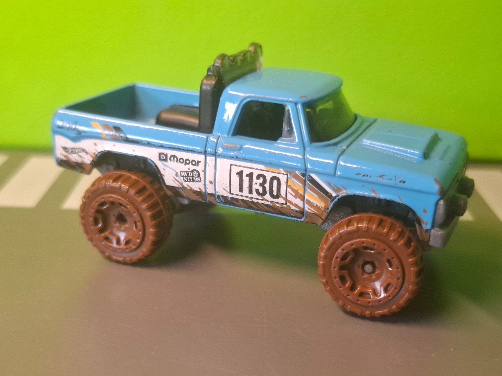 Hotwheels - 1970 Dodge Power Wagon [blauw] 1/64, Ophalen of Verzenden, Gebruikt, Auto